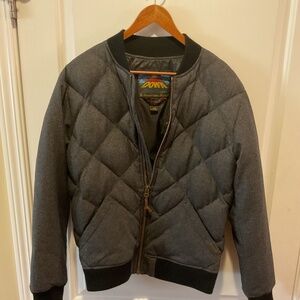 Men’s Eddie Bauer 1936 skyliner model quilted bomber jacket